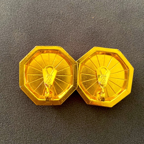 Authentic YSL gold plated pearl Earrings - Picture 3 of 6